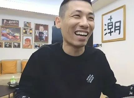 知名网红曝旭旭宝宝年收入高达2千万!但目前收入严重缩水,甚至不如百万网红?,网友热评:再缩也比自己多!
