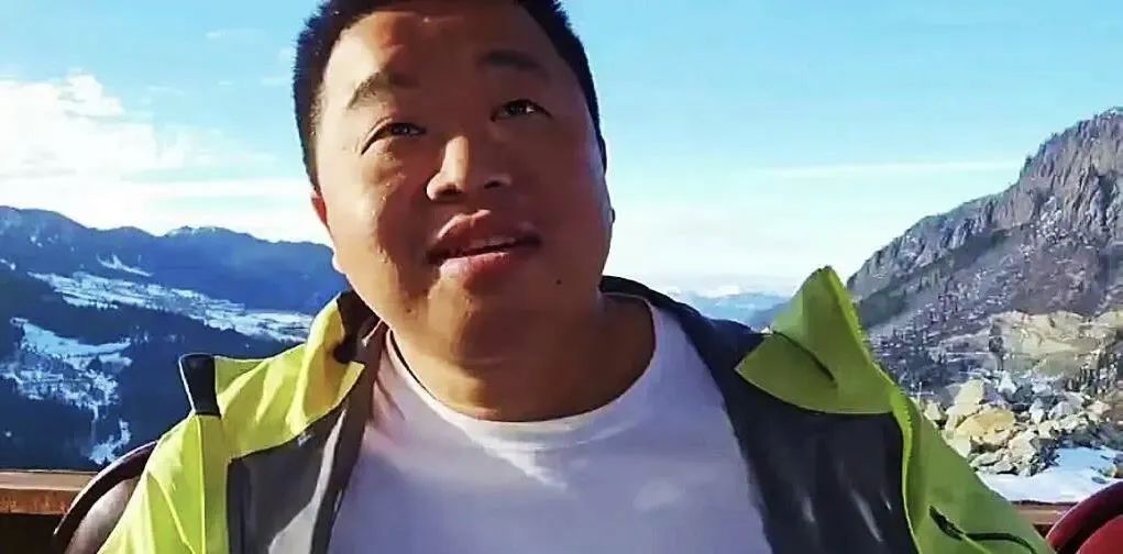 知名网红曝旭旭宝宝年收入高达2千万!但目前收入严重缩水,甚至不如百万网红?,网友热评:再缩也比自己多!