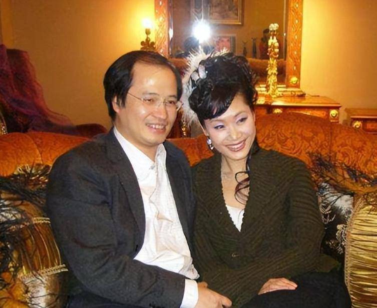 于文华绯闻真相:感情、生育与朱之文传闻全解析
