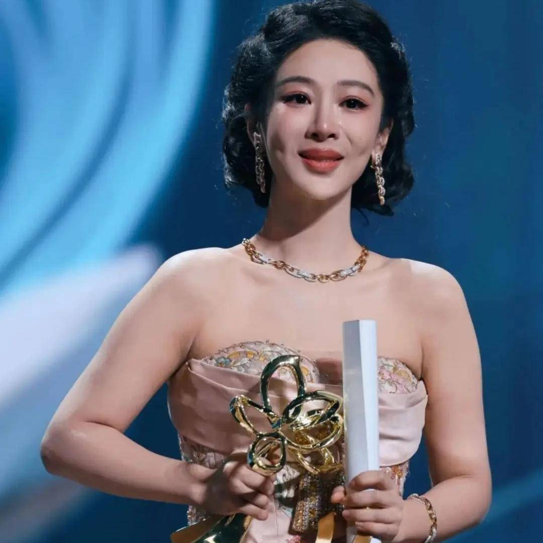 7月塌房潮:3位明星接连翻车,一个比一个离谱