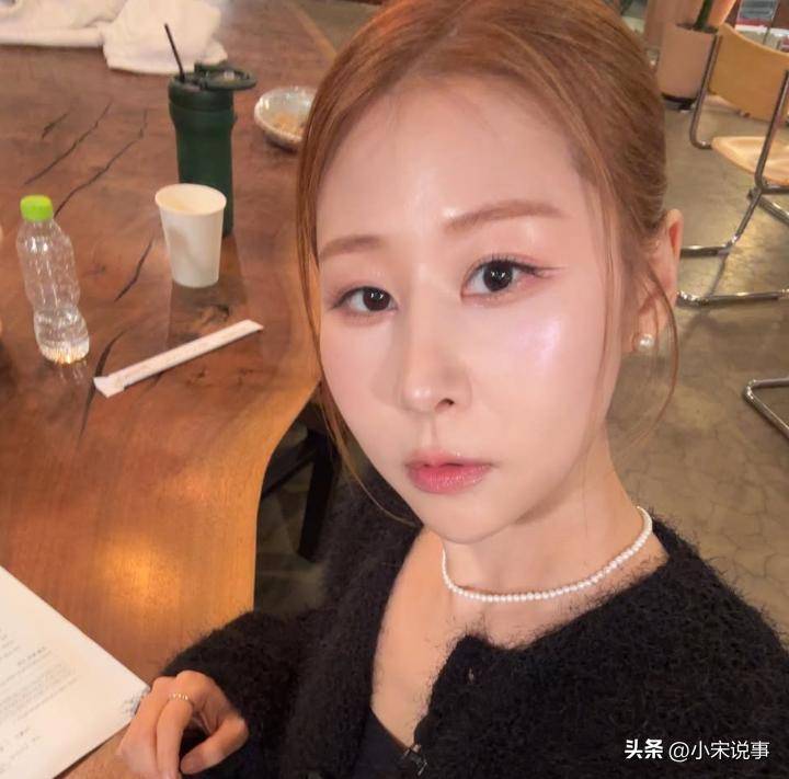 韩女星被男友劈腿骗钱,拿她的钱带小三出国
