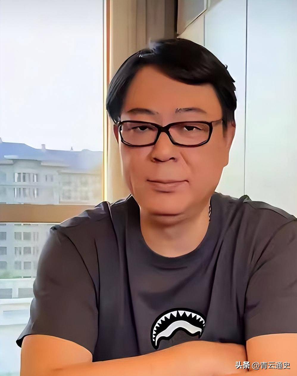 老戏骨人设崩塌:贪财好色晚节不保