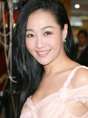 港女星曝30年潜规则,50多岁仍被应酬