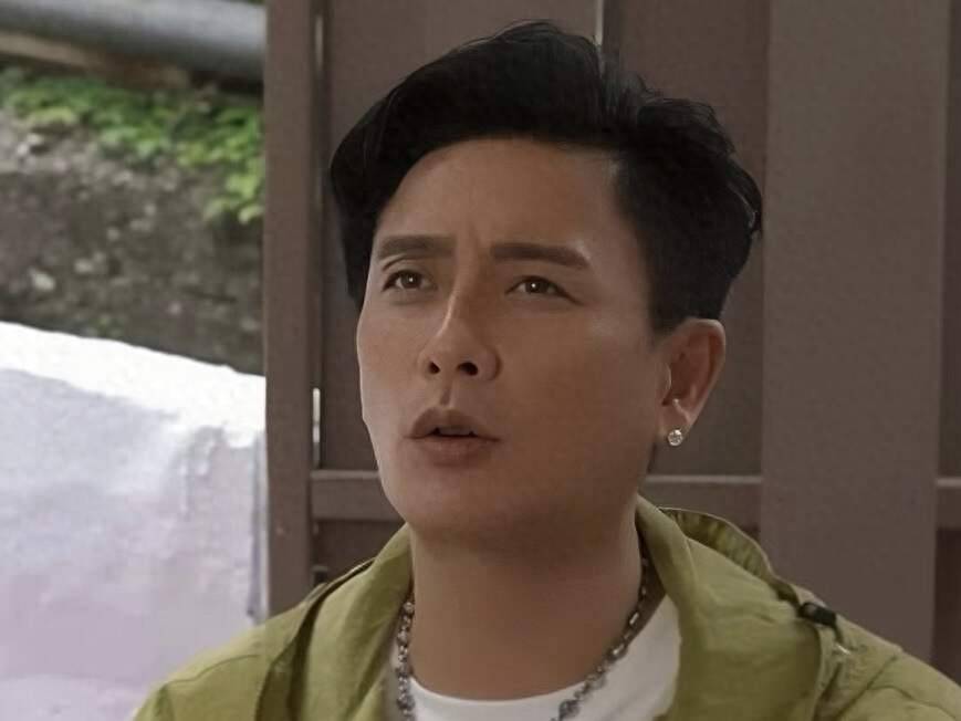 香港男星受父母离婚影响不婚，称离世前花光积蓄