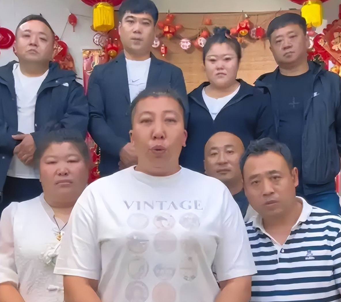 东北雨姐翻车全程:假人设、卖假货、被罚165万!