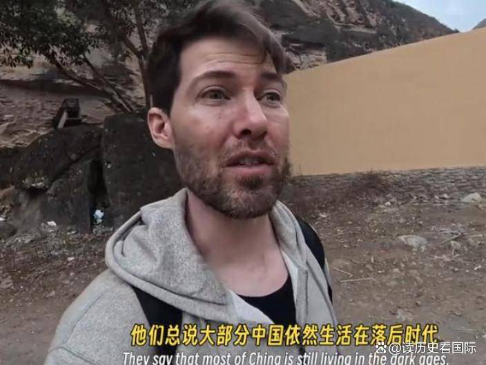 外国网红抹黑中国反被扒底朝天