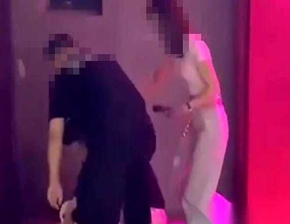 冲冠一怒为红颜，结果对方是短发女孩：这波亏大了
