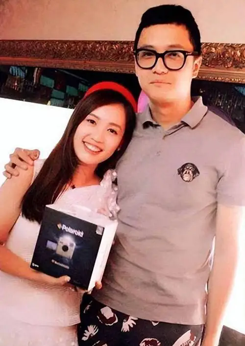 马蓉离婚后千万财产，金发颜值提升