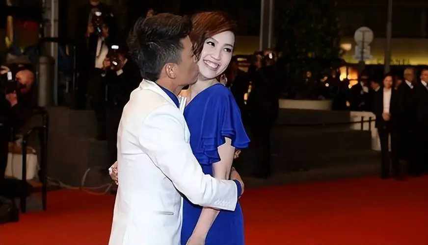 马蓉离婚后千万财产，金发颜值提升